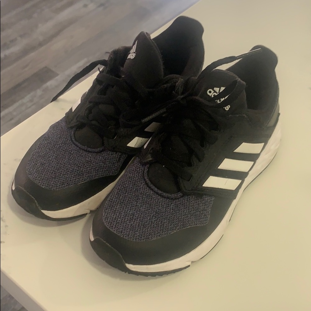 Kids adidas shoes size 1